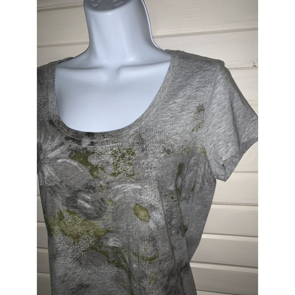 Talbots Sz PETITES MEDIUM PM Tee Top Gray Green Floral Cotton Modal EUC